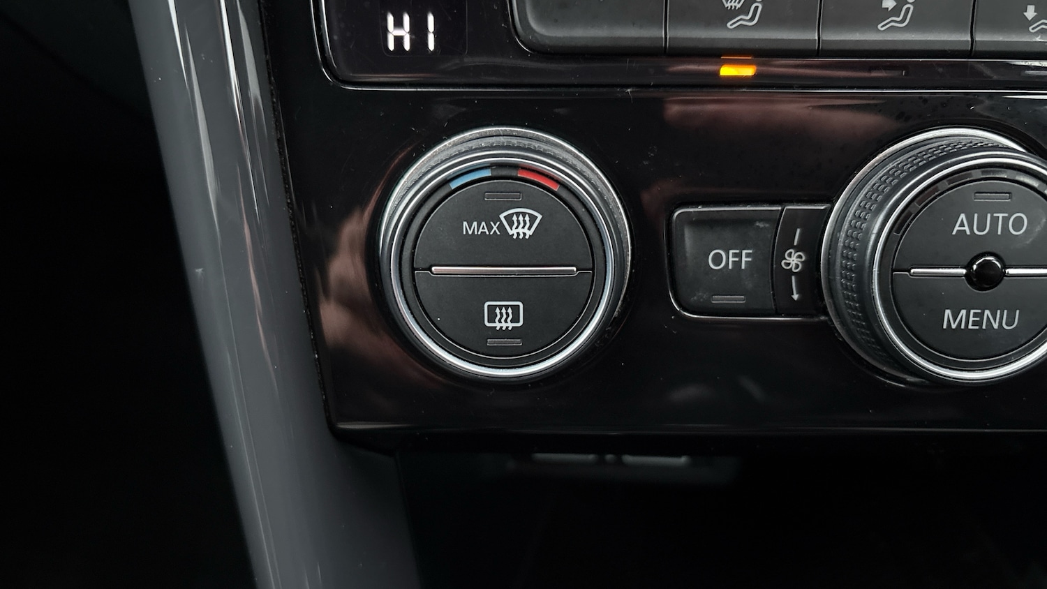 Used Volkswagen T-Roc 2019 for sale - 77605124: Photo 29