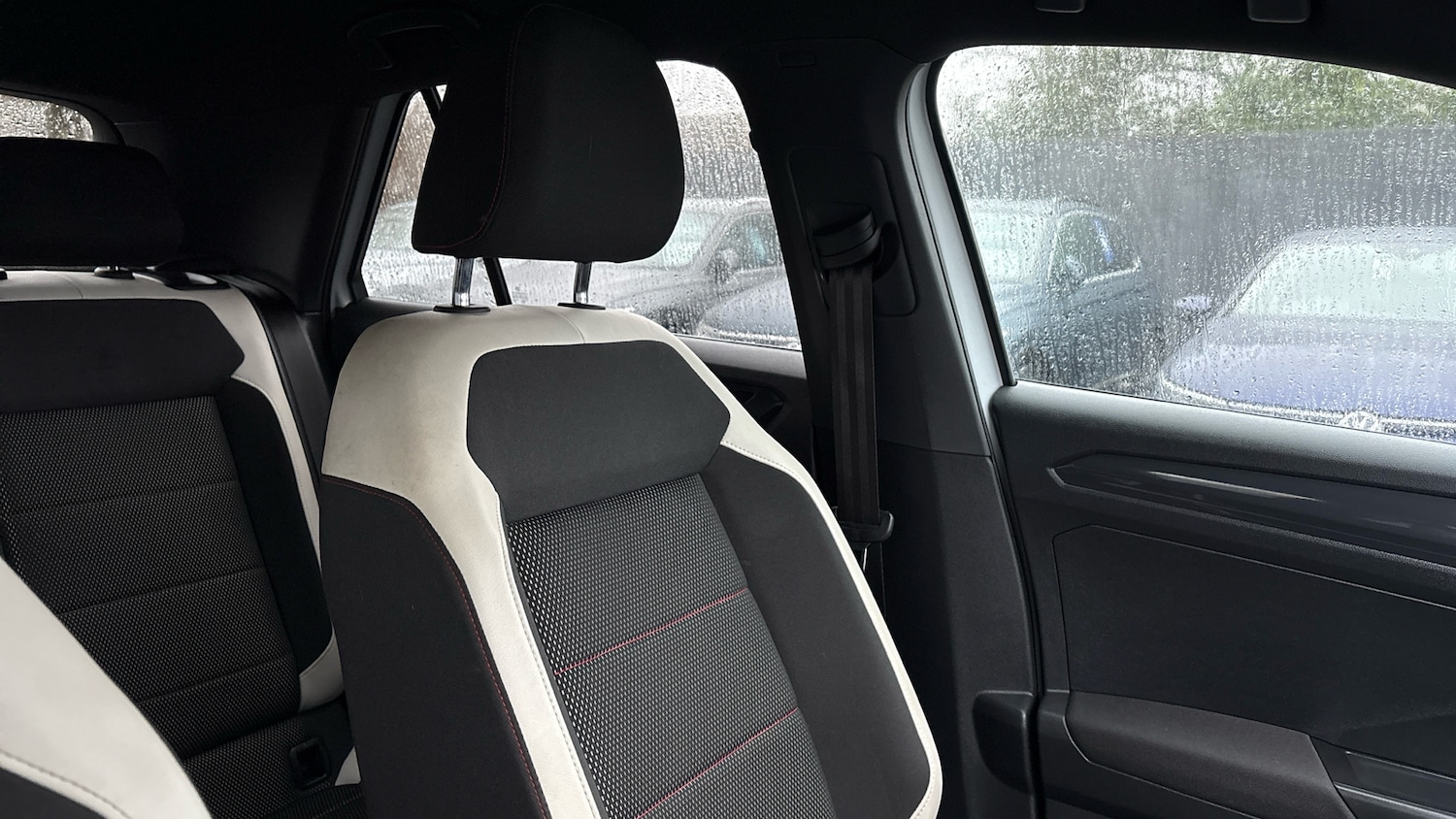 Used Volkswagen T-Roc 2019 for sale - 77605124: Photo 31