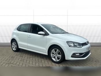 Used Volkswagen Polo 2016 for sale - 77578649: Photo