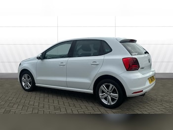 Used Volkswagen Polo 2016 for sale - 77578649: Photo