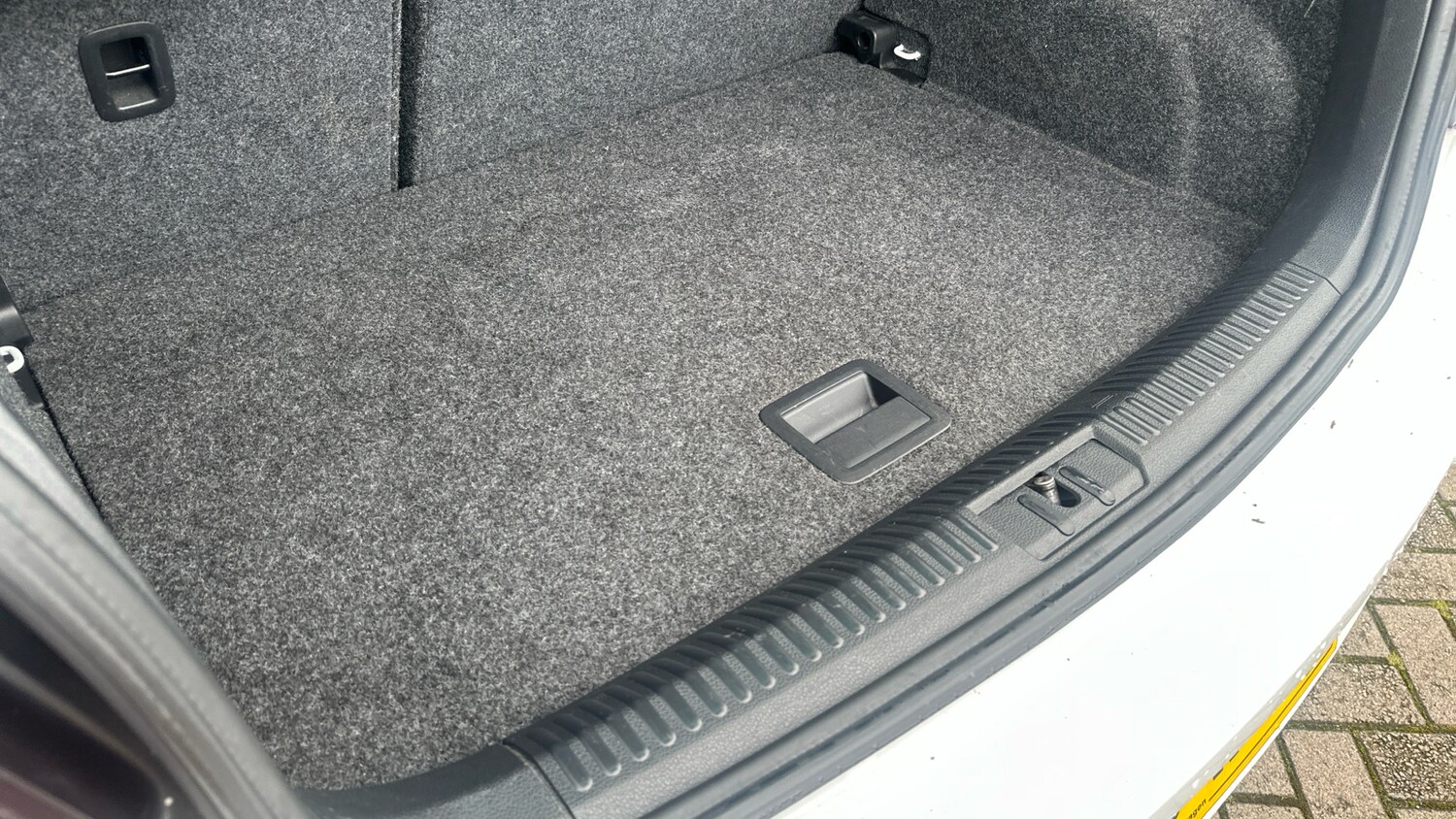 Used Volkswagen Polo 2016 for sale - 77578649: Photo 33