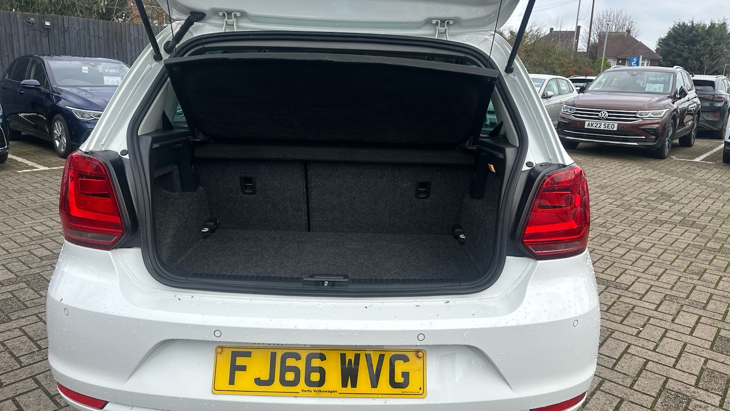 Used Volkswagen Polo 2016 for sale - 77578649: Photo 4