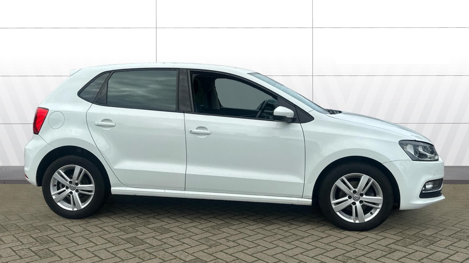 Used Volkswagen Polo 2016 for sale - 77578649: Photo 5
