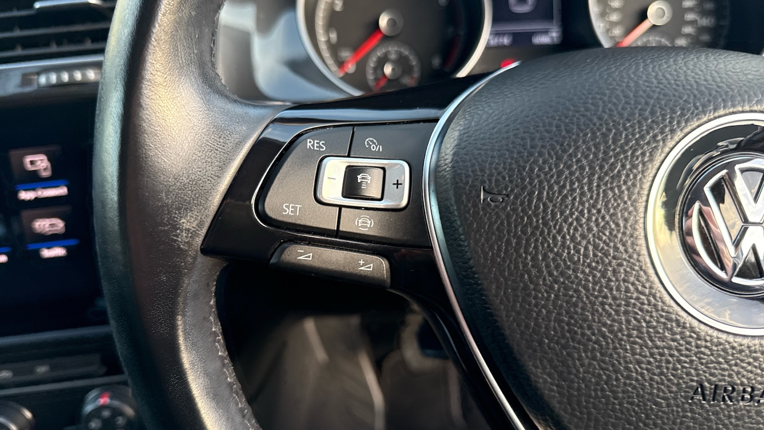 Used Volkswagen Golf 2019 for sale - 76922348: Photo 17