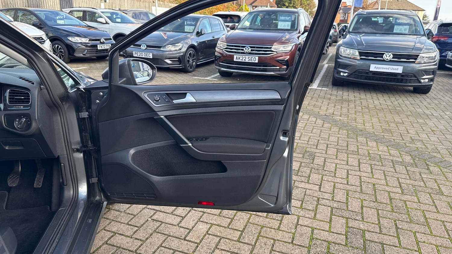 Used Volkswagen Golf 2019 for sale - 76922348: Photo 19