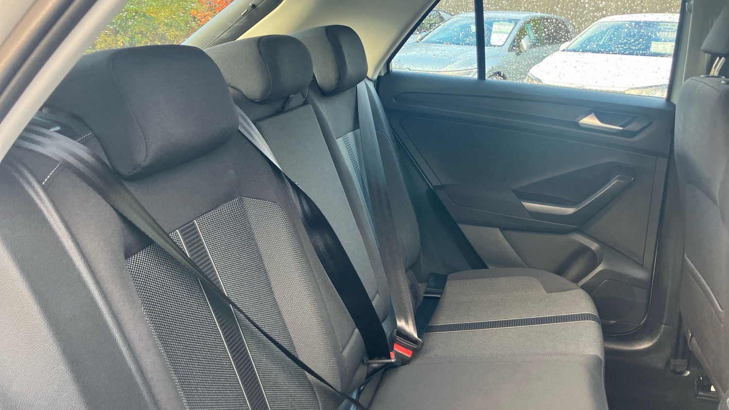 Used Volkswagen T-Roc 2023 for sale - 76859075: Photo 16