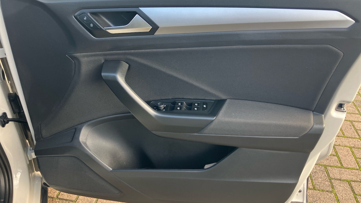 Used Volkswagen T-Roc 2023 for sale - 76859075: Photo 19