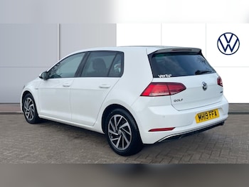 Used Volkswagen Golf 2019 for sale - 77148319: Photo