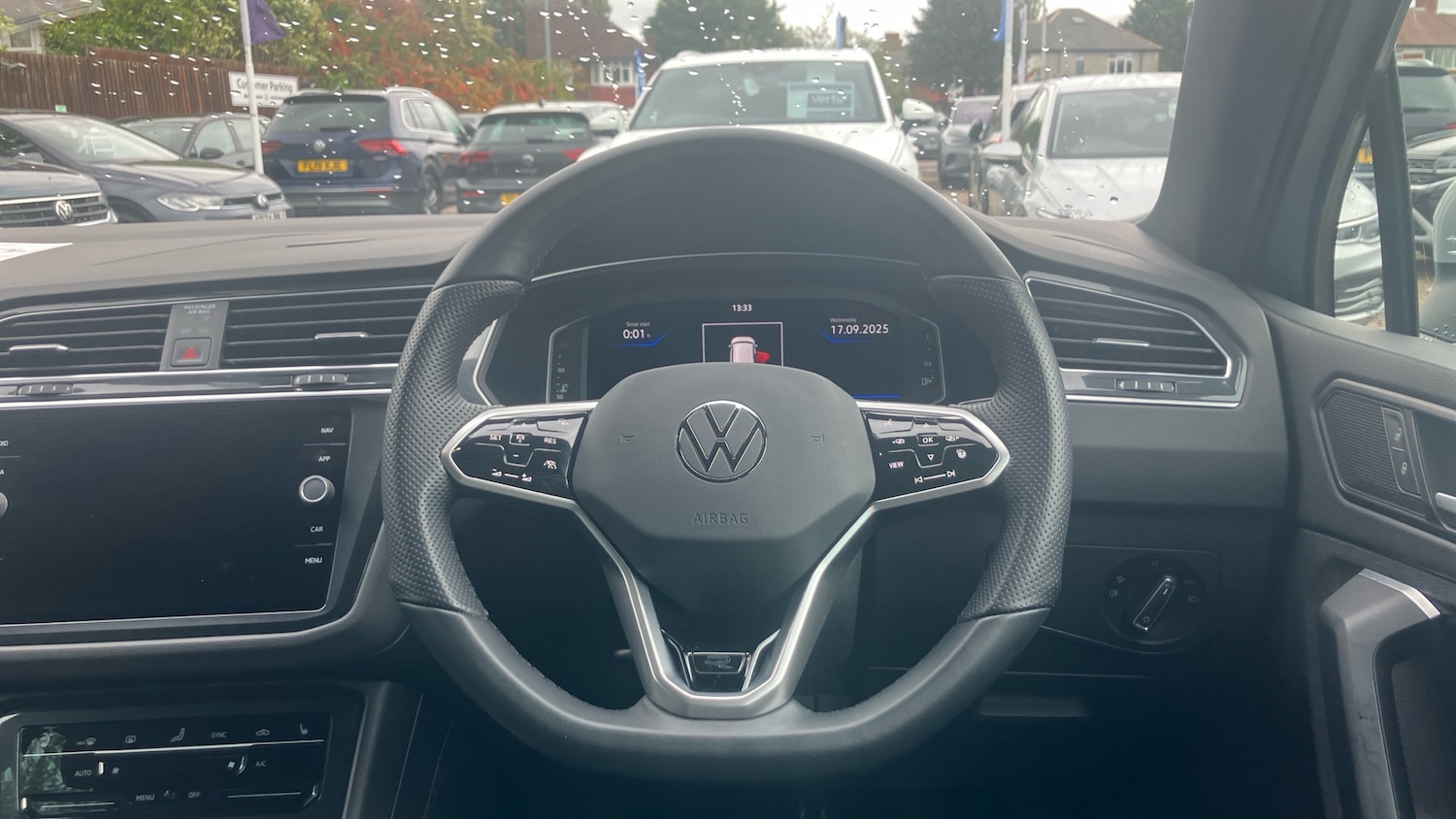 Used Volkswagen Tiguan 2022 for sale - 76077106: Photo 10