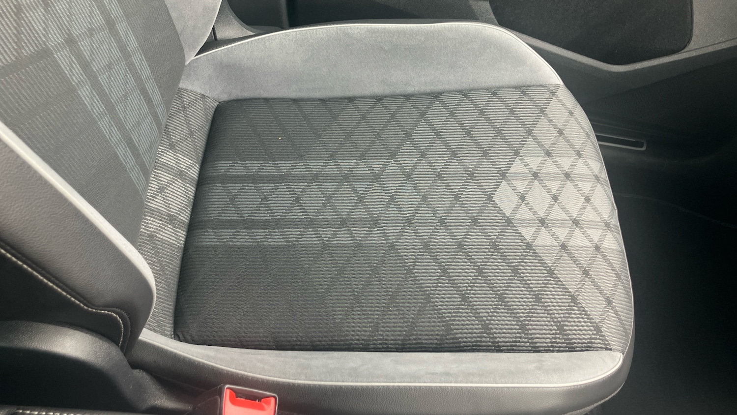 Used Volkswagen Tiguan 2022 for sale - 76077106: Photo 22