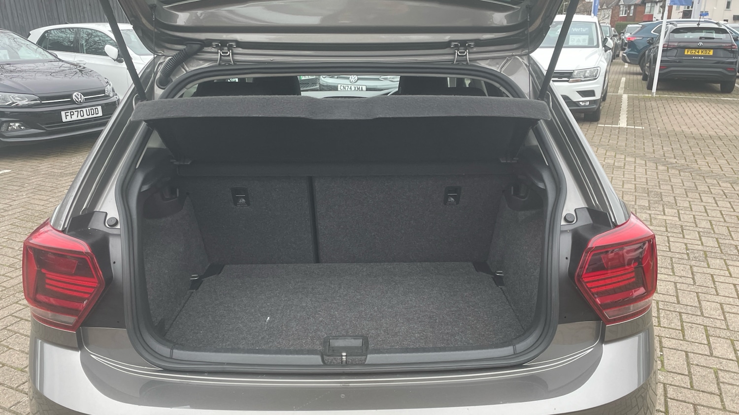 Used Volkswagen Polo 2020 for sale - 77883805: Photo 20