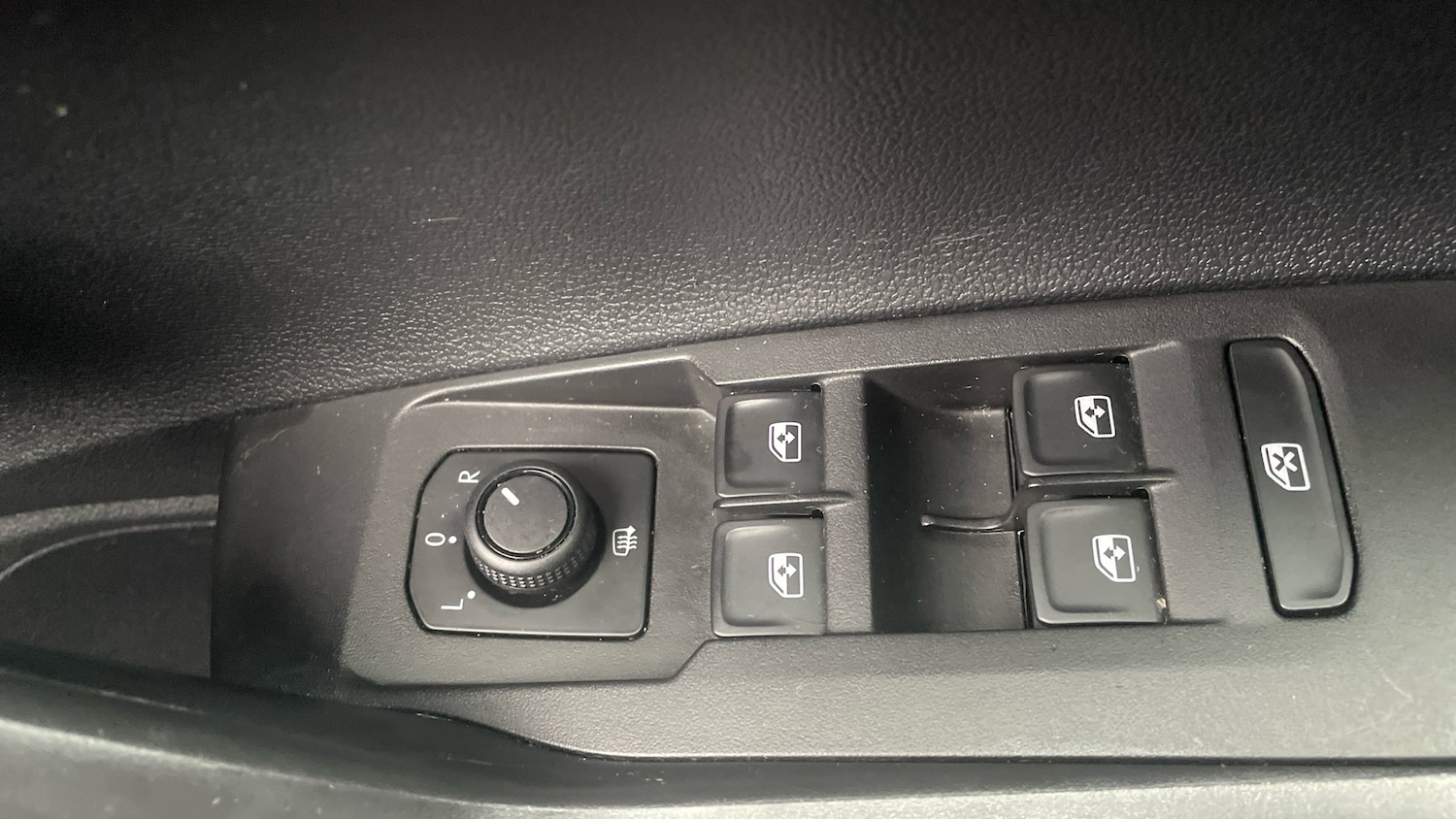 Used Volkswagen Polo 2020 for sale - 77883805: Photo 40