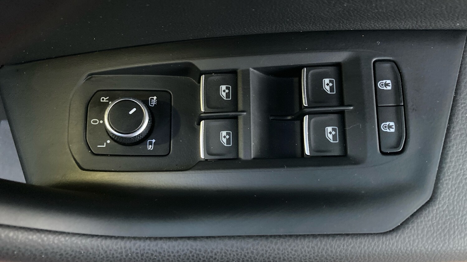 Used Volkswagen Touareg 2025 for sale - 77502573: Photo 38