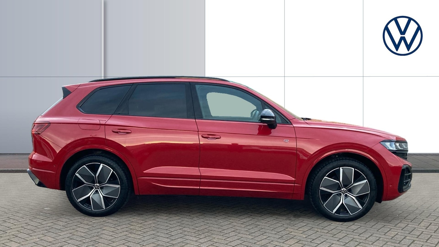 Used Volkswagen Touareg 2025 for sale - 77502573: Photo 4