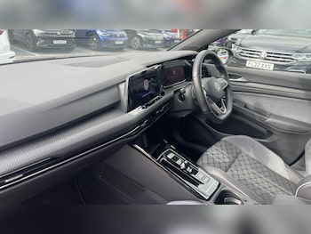 Used Volkswagen Golf 2023 for sale - 79068448: Photo