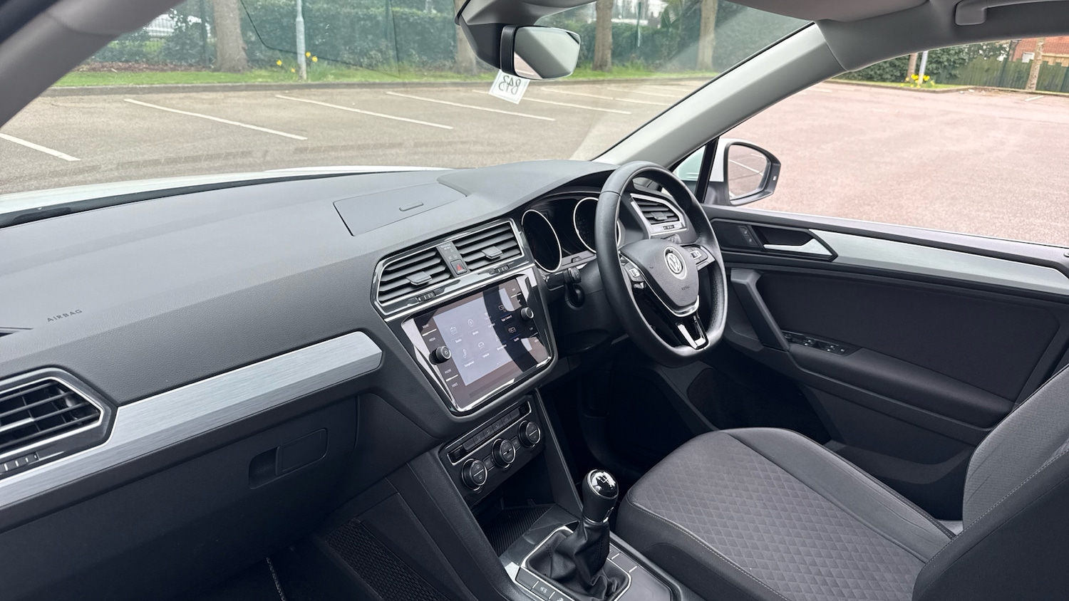 Used Volkswagen Tiguan 2020 for sale - 78151731: Photo 2