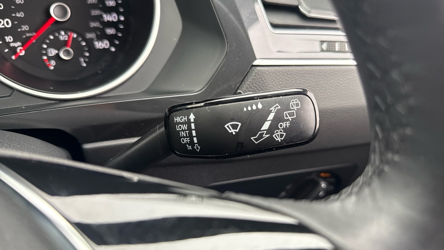 Used Volkswagen Tiguan 2020 for sale - 78151731: Photo 24