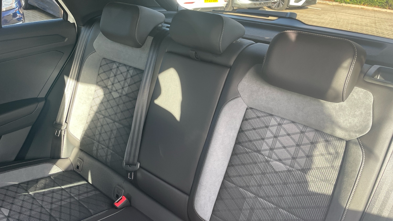 Used Volkswagen T-Roc 2025 for sale - 76063701: Photo 16