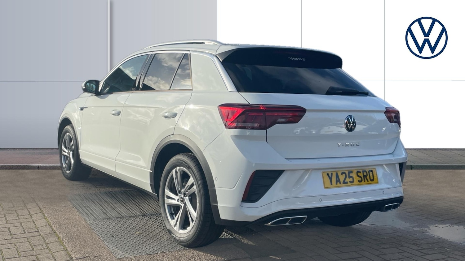 Used Volkswagen T-Roc 2025 for sale - 76063701: Photo 3