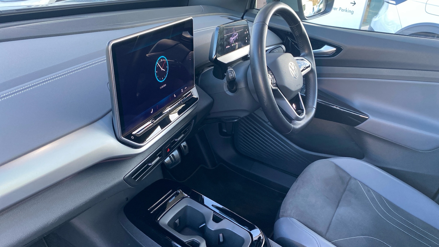 Used Volkswagen ID.4 2024 for sale - 77945992: Photo 2