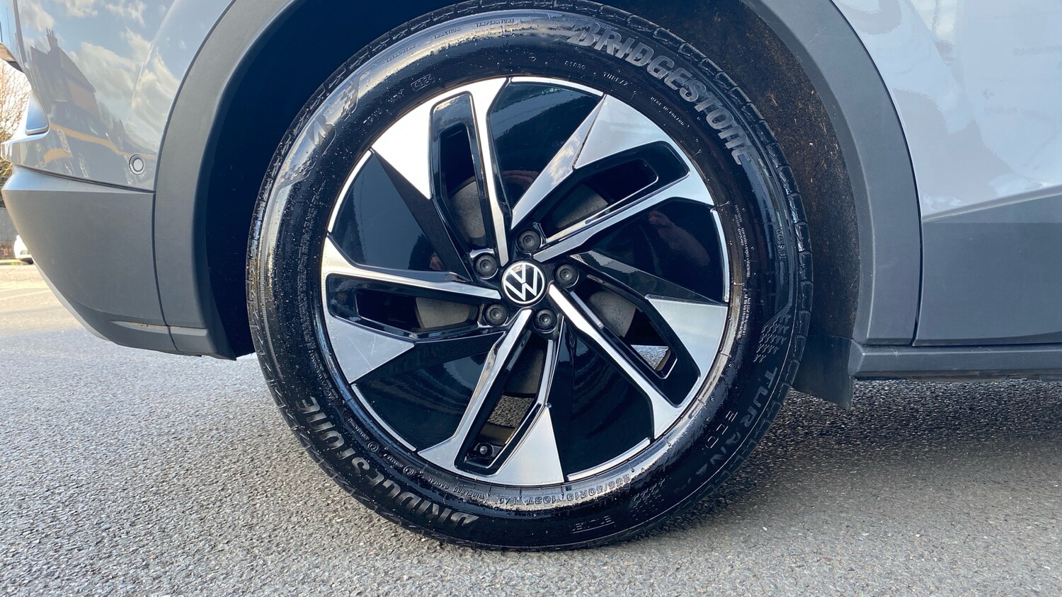 Used Volkswagen ID.4 2024 for sale - 77945992: Photo 5