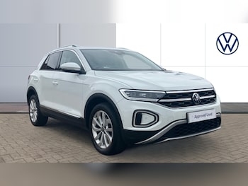 Used Volkswagen T-Roc 2022 for sale - 76402329: Photo