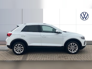 Used Volkswagen T-Roc 2022 for sale - 76402329: Photo