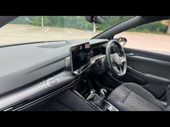 Used Volkswagen Golf 2024 for sale - 75145500: Photo