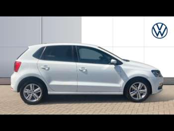 Used Volkswagen Polo 2016 for sale - 74693037: Photo