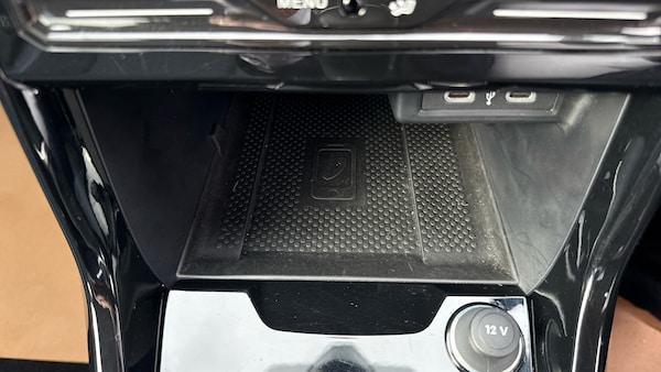Used Volkswagen T-Cross 2024 for sale - 76114215: Photo 30