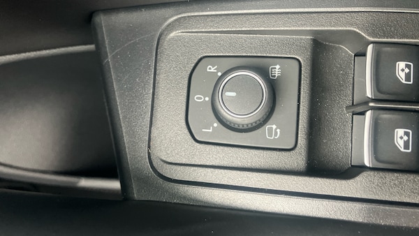 Used Volkswagen T-Roc 2025 for sale - 76063699: Photo 26