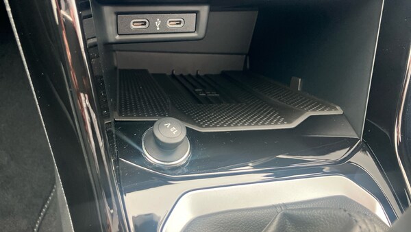 Used Volkswagen T-Roc 2025 for sale - 76063699: Photo 30