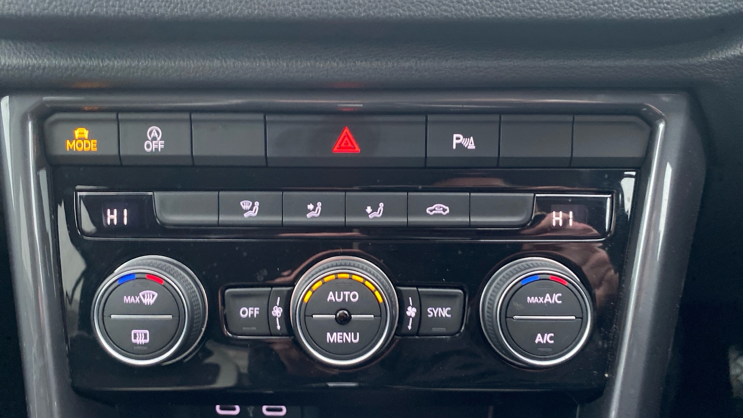 Used Volkswagen T-Roc 2021 for sale - 77350313: Photo 13