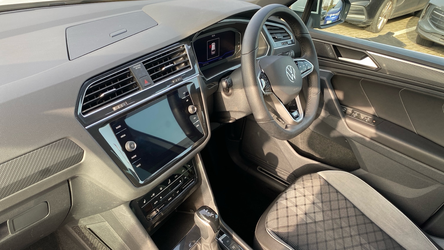 Used Volkswagen Tiguan 2022 for sale - 77997478: Photo 2