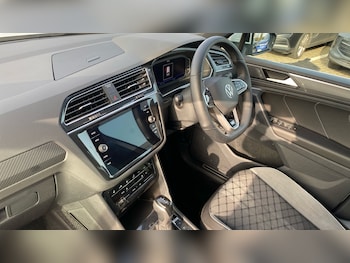 Used Volkswagen Tiguan 2022 for sale - 77997478: Photo