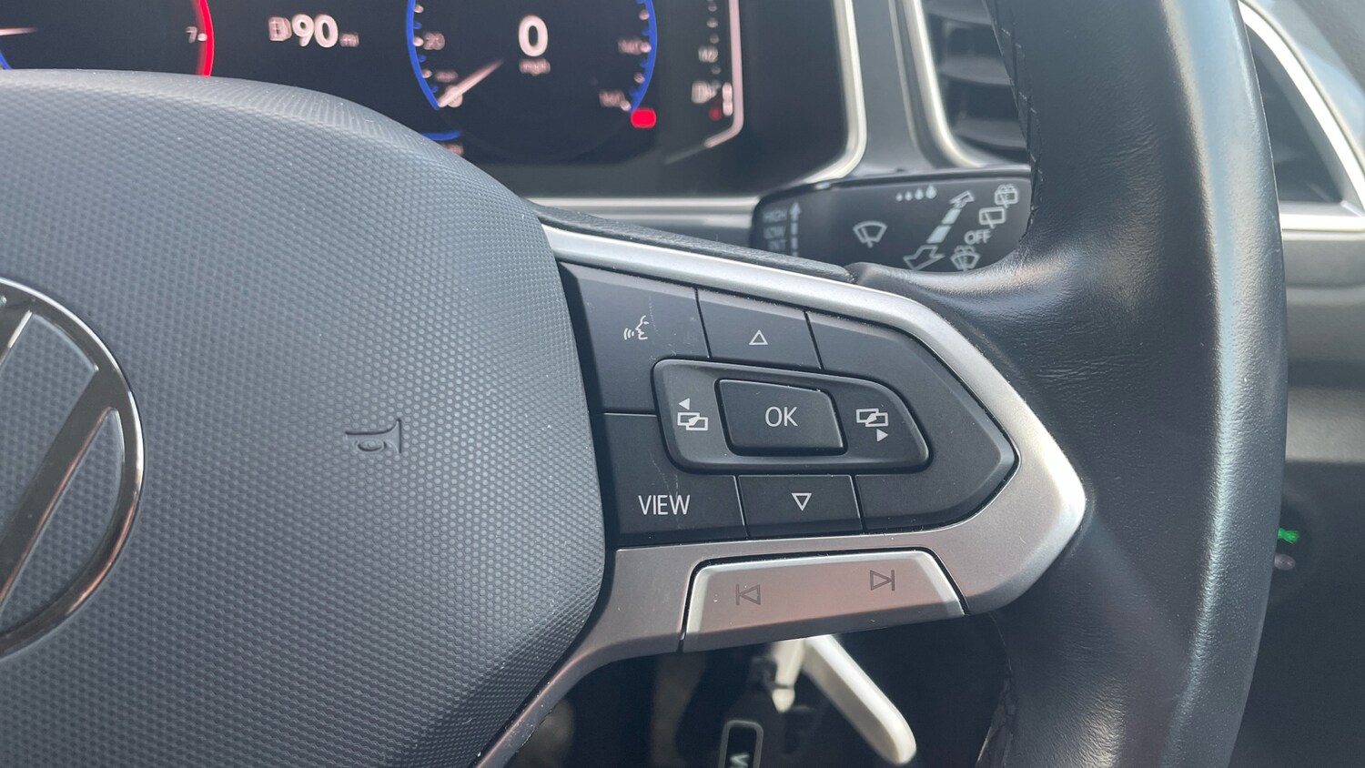 Used Volkswagen T-Roc 2023 for sale - 76627773: Photo 18