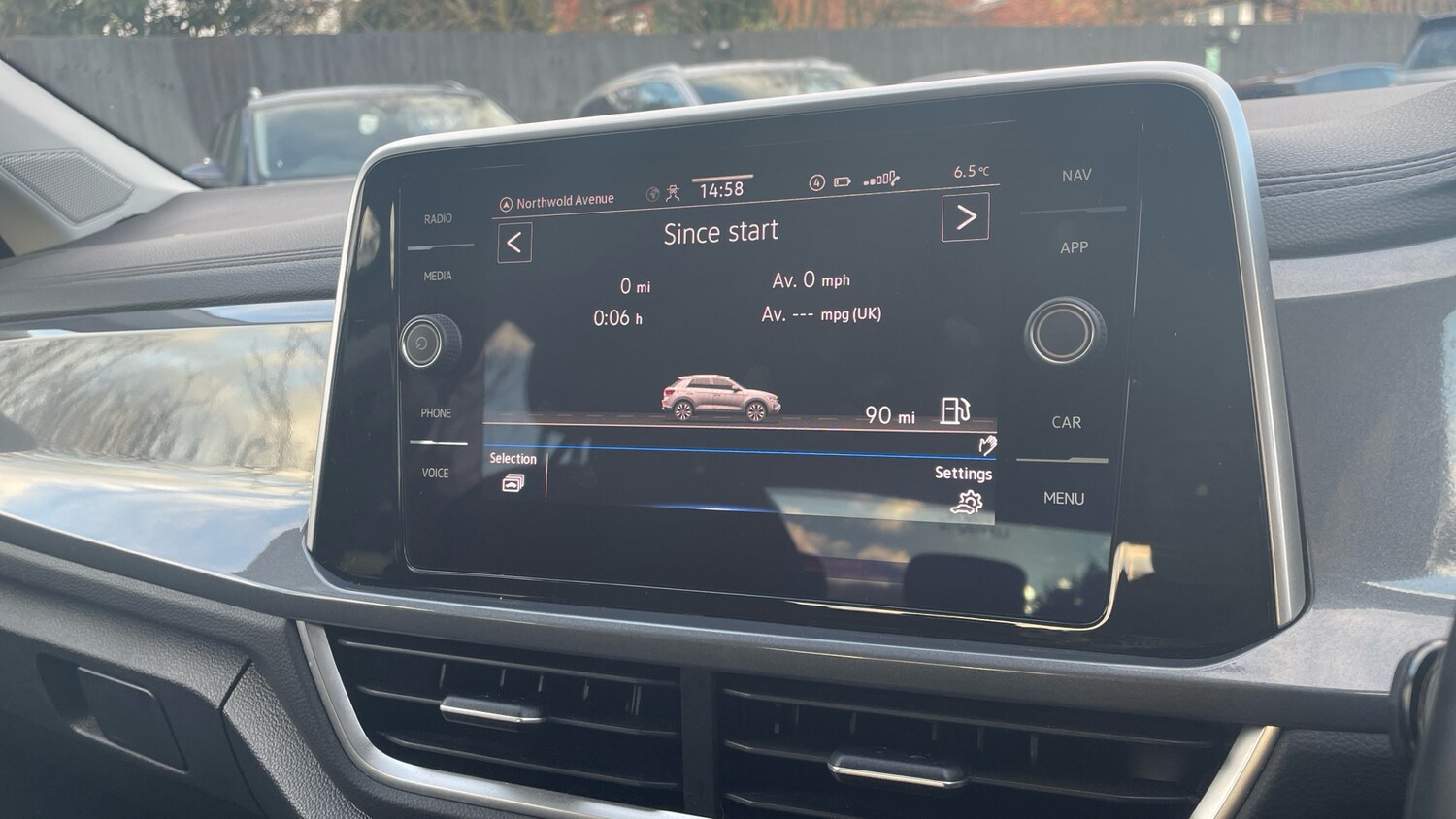 Used Volkswagen T-Roc 2023 for sale - 76627773: Photo 32