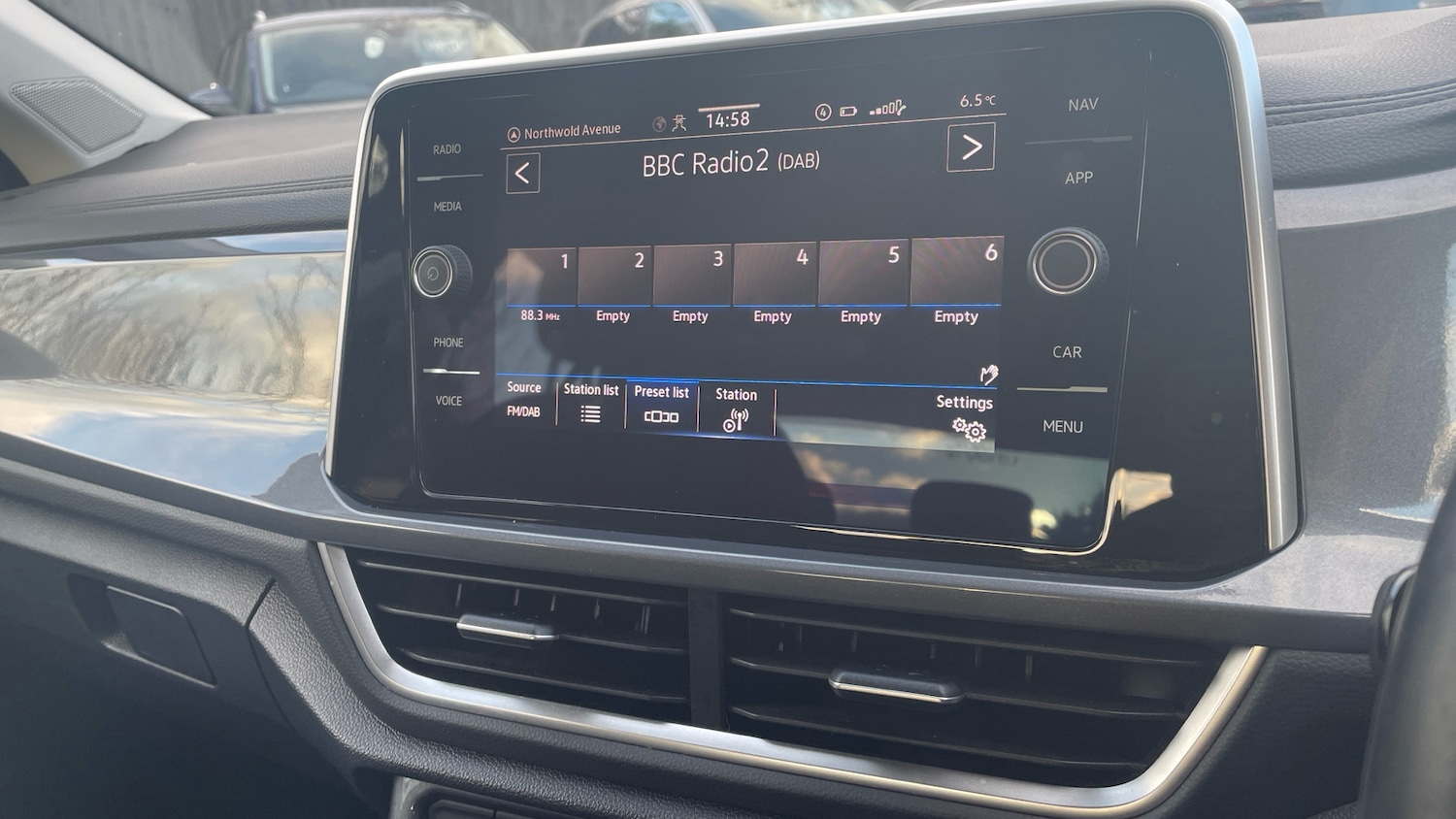 Used Volkswagen T-Roc 2023 for sale - 76627773: Photo 34