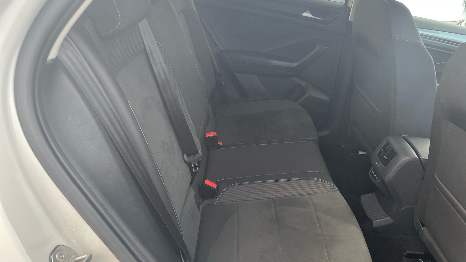 Used Volkswagen T-Roc 2023 for sale - 76627773: Photo 36