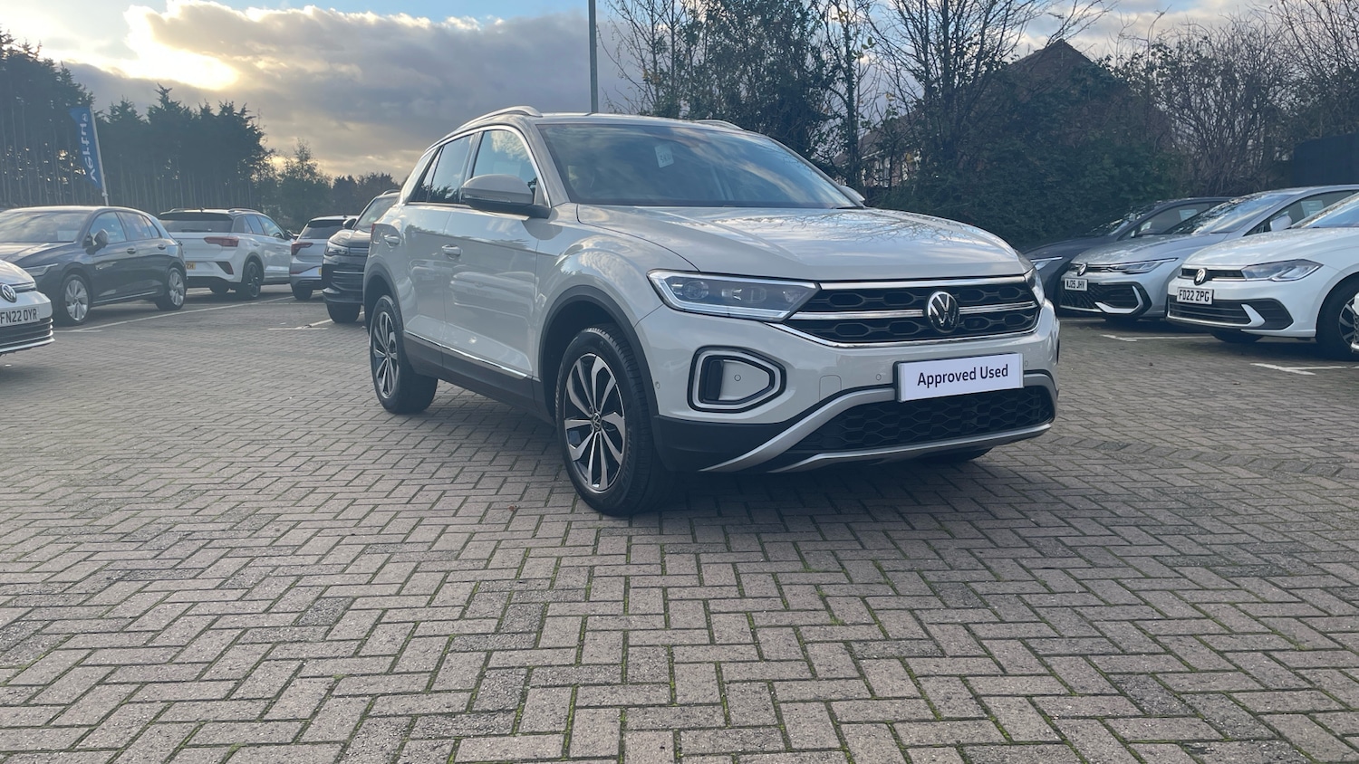 Used Volkswagen T-Roc 2023 for sale - 76627773: Photo 42