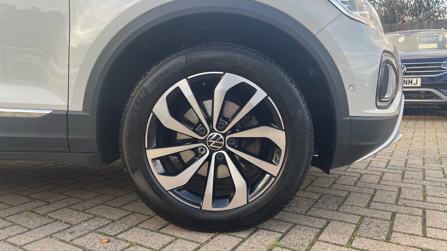 Used Volkswagen T-Roc 2023 for sale - 76627773: Photo 5