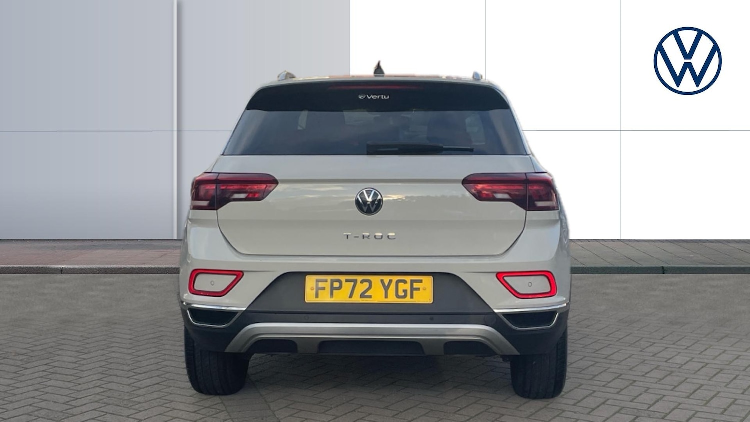 Used Volkswagen T-Roc 2023 for sale - 76627773: Photo 8