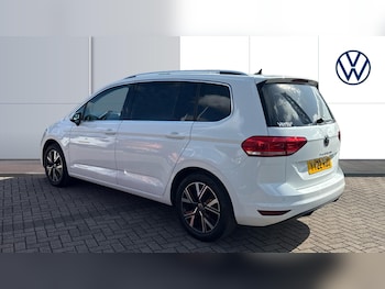 Used Volkswagen Touran 2022 for sale - 75626524: Photo