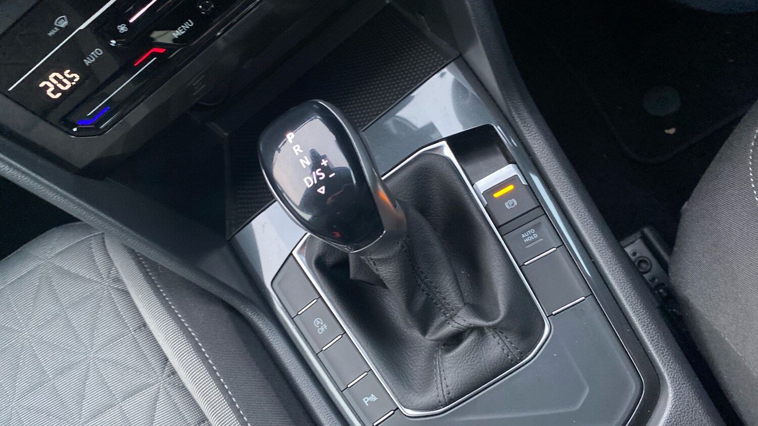 Used Volkswagen Tiguan 2023 for sale - 77917154: Photo 14