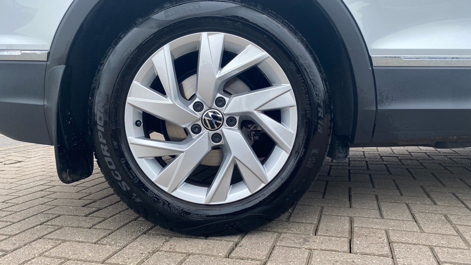 Used Volkswagen Tiguan 2023 for sale - 77917154: Photo 5