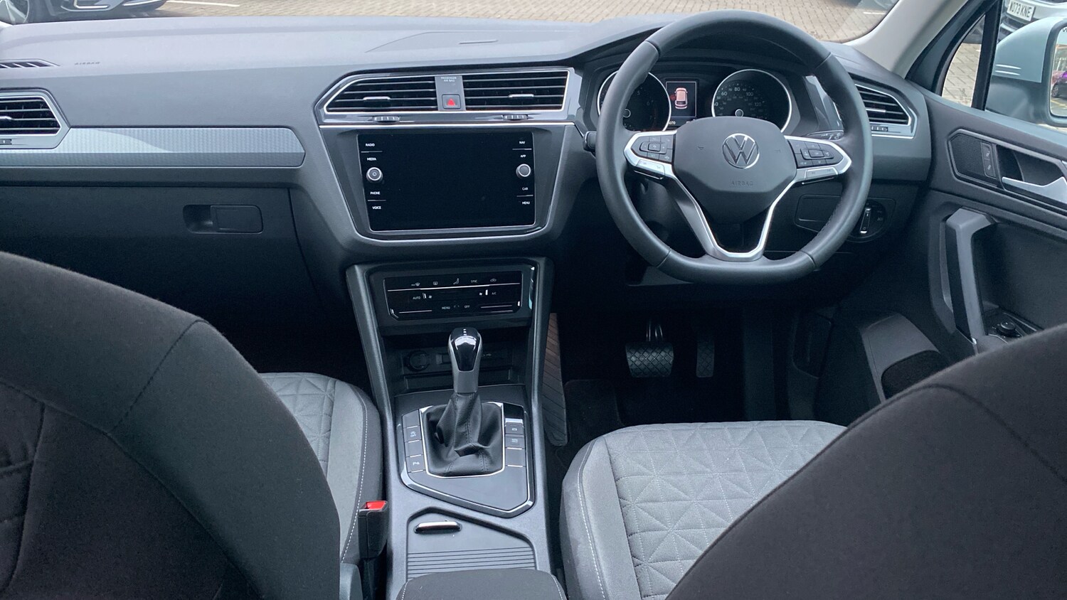 Used Volkswagen Tiguan 2023 for sale - 77917154: Photo 9