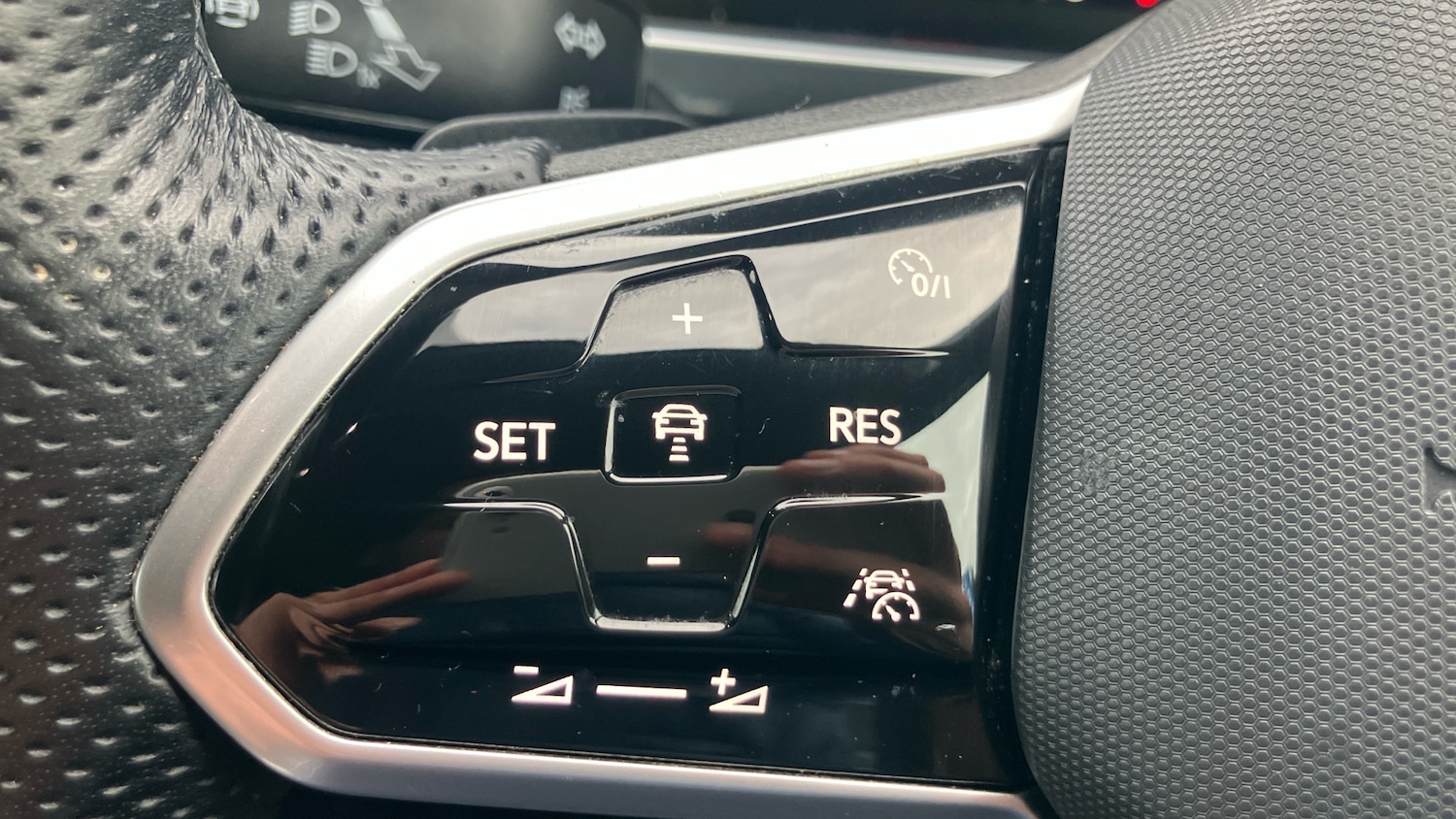 Used Volkswagen Tiguan 2023 for sale - 77005802: Photo 17