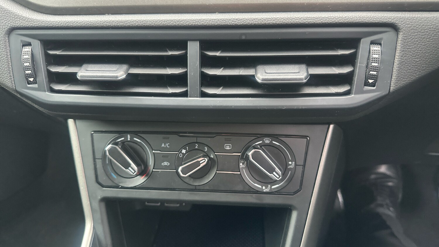 Used Volkswagen Polo 2020 for sale - 76693243: Photo 13