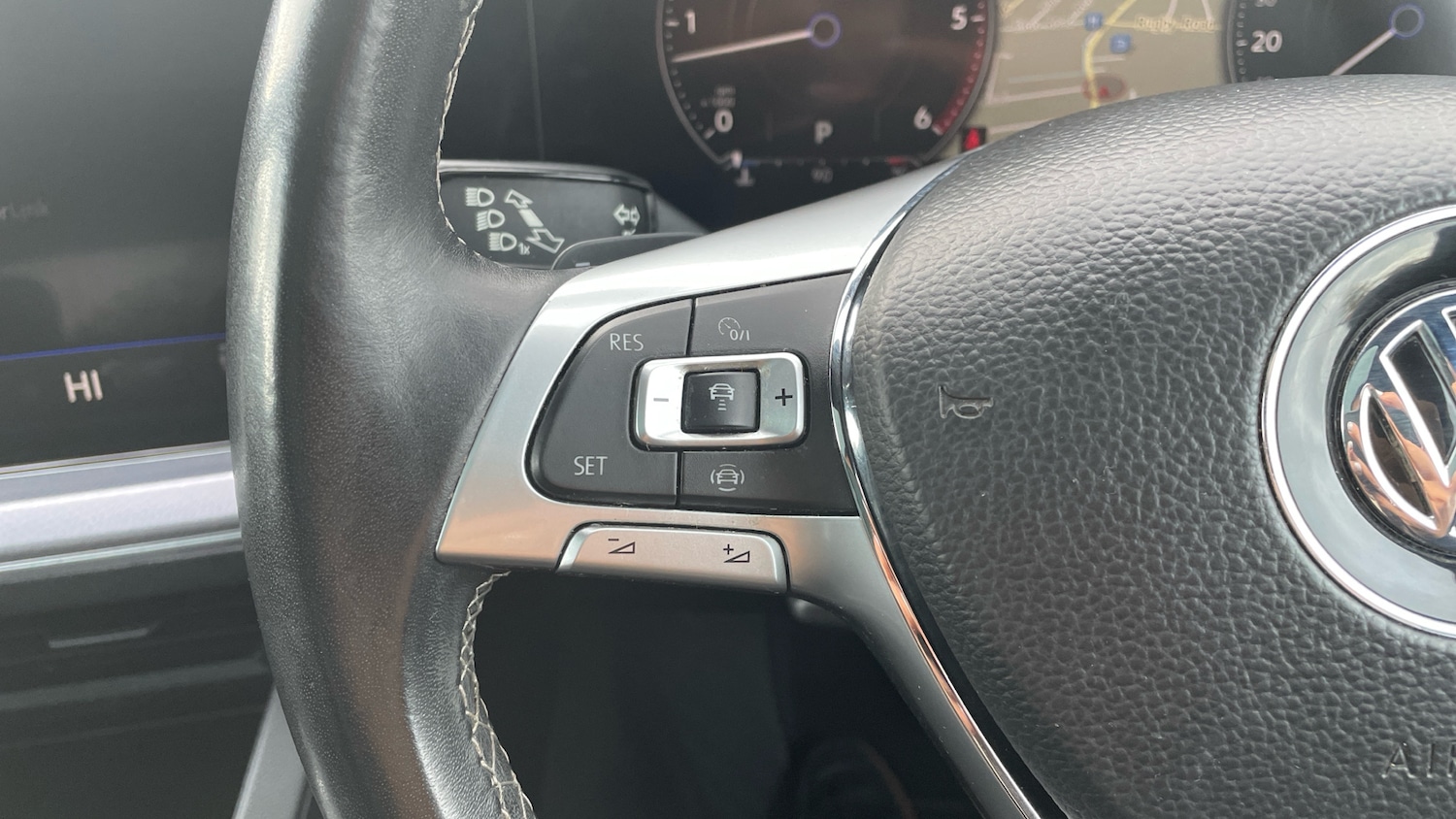 Used Volkswagen Touareg 2018 for sale - 76477801: Photo 17