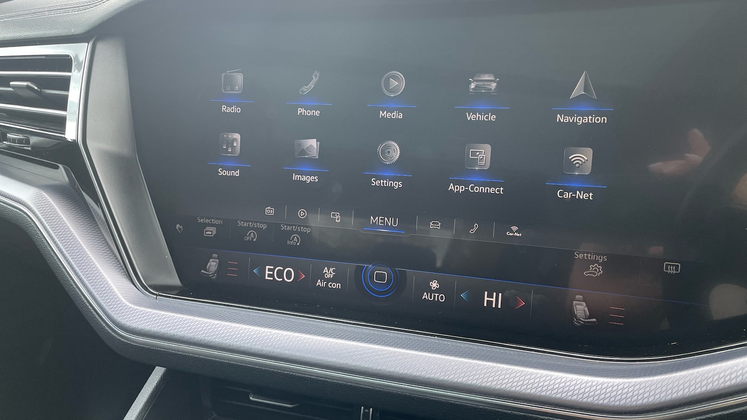 Used Volkswagen Touareg 2018 for sale - 76477801: Photo 25